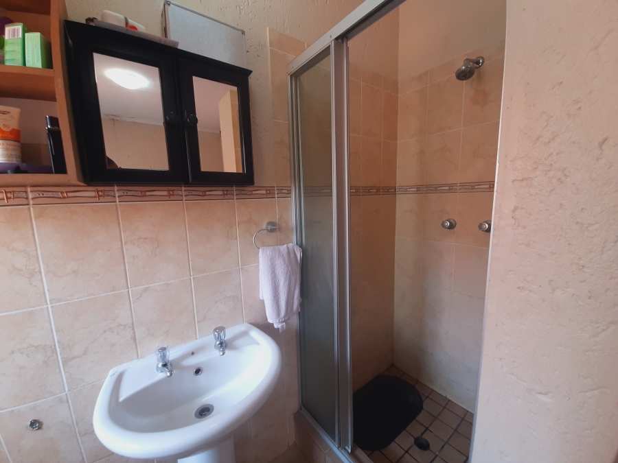 3 Bedroom Property for Sale in Potchefstroom Rural North West